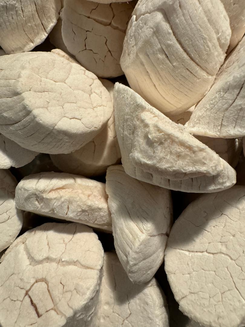RAW Freeze-Dried Scallops 3.7oz | QTY 18-23 Per package | 1 LB. Rehydrated |