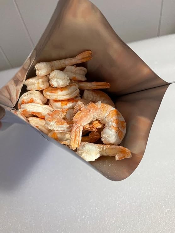 Whole Shrimp Freeze-Dried. 4oz makes 1lbs hydrated. 25 Year shelf life. Designed for Backpackers, Campers, Survivalist and Emergency Preparedness. MADE IN USA